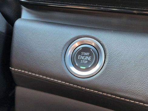 Used 2021 Cadillac Escalade Premium Luxury w/ Driver Assist Tech Package AWD/4WD image 9