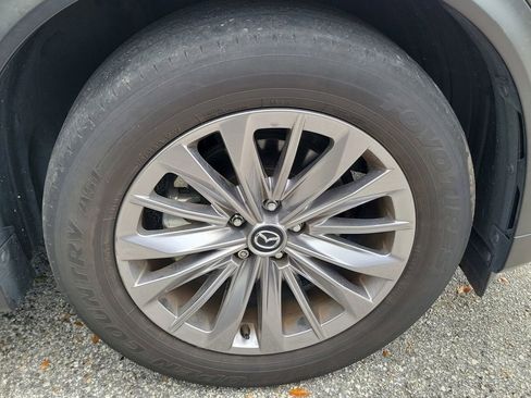 Used 2024 MAZDA CX-90 3.3 Turbo w/ Preferred Package image 9