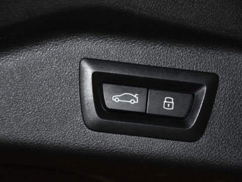 Used 2025 BMW X7 xDrive40i image 52