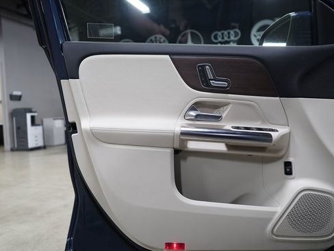 Used 2023 Mercedes-Benz GLA 250 image 9