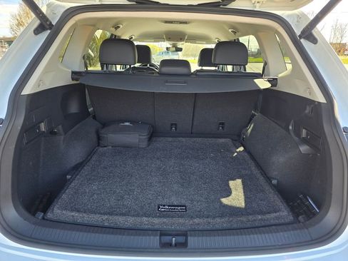 Used 2022 Volkswagen Tiguan SE image 18