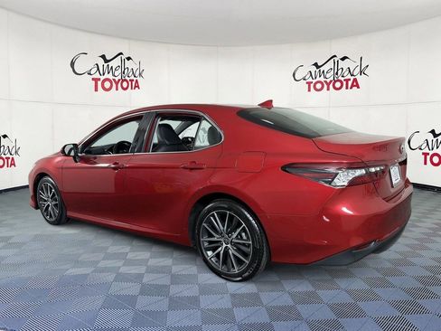 Used 2024 Toyota Camry XLE w/ Cold Weather Package FWD image 6