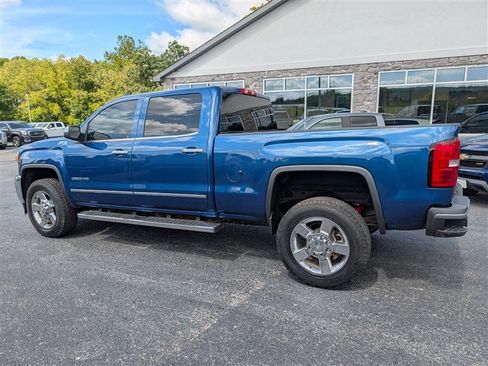 Used 2015 GMC Sierra 2500 SLT w/ Duramax Plus Package AWD/4WD image 4