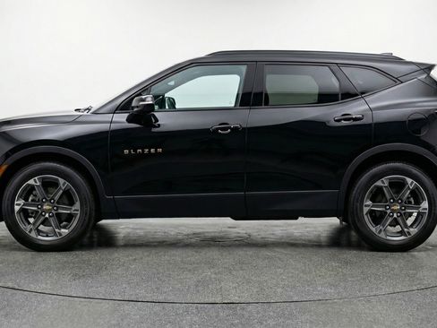 Used 2025 Chevrolet Blazer LT image 5