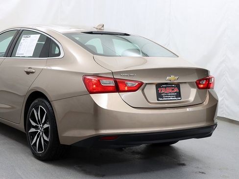 Used 2018 Chevrolet Malibu LT image 7