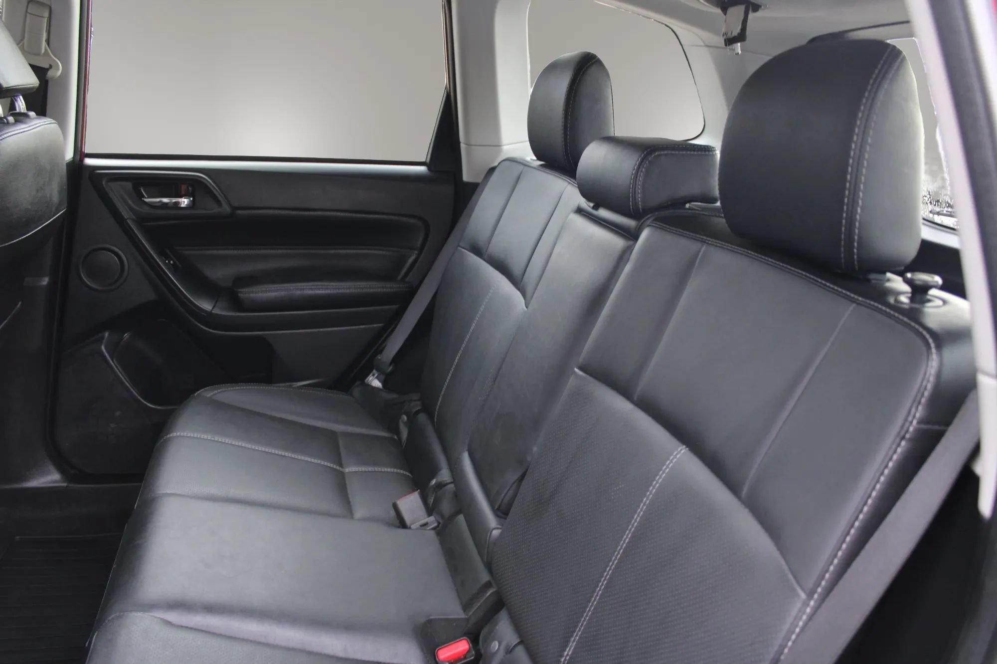 Used 2018 Subaru Forester 2.5i Touring AWD/4WD image 19