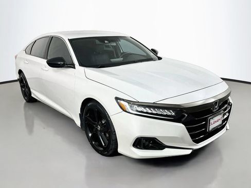 Used 2022 Honda Accord Sport image 3