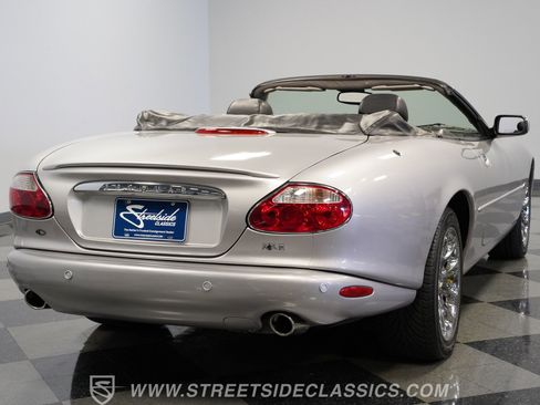 Used 2001 Jaguar XK8 Convertible image 11