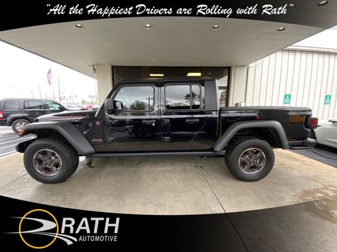 Used 2022 Jeep Gladiator Rubicon w/ Trailer Tow Package AWD/4WD image 9