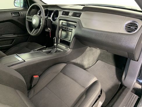 Used 2012 Ford Mustang GT image 18