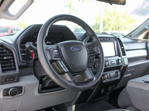 Used 2022 Ford F250 XLT w/ XLT Premium Package image 17