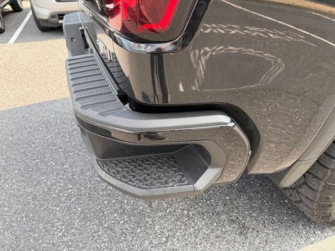 Used 2020 GMC Sierra 1500 AT4 w/ AT4 Premium Package AWD/4WD image 20