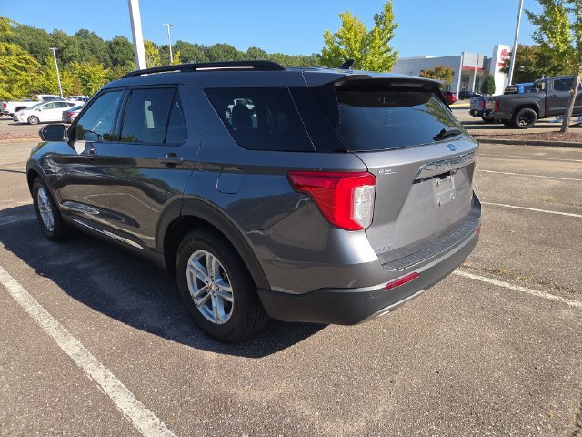 Used 2022 Ford Explorer XLT w/ Equipment Group 202A RWD image 5