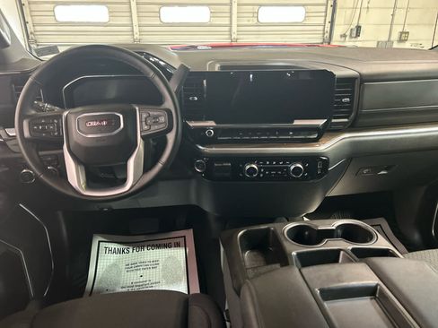 Used 2025 GMC Sierra 1500 Elevation AWD/4WD image 4