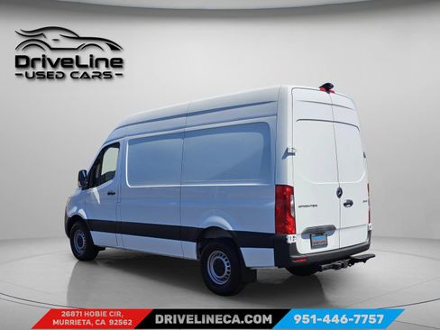 Used 2022 Mercedes-Benz Sprinter 2500 image 10