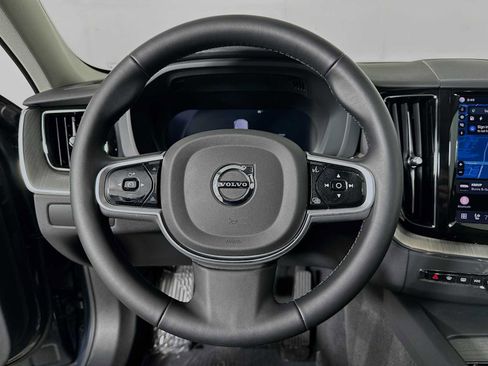 Used 2025 Volvo XC60 T8 Plus w/ Protection Package Premier image 11