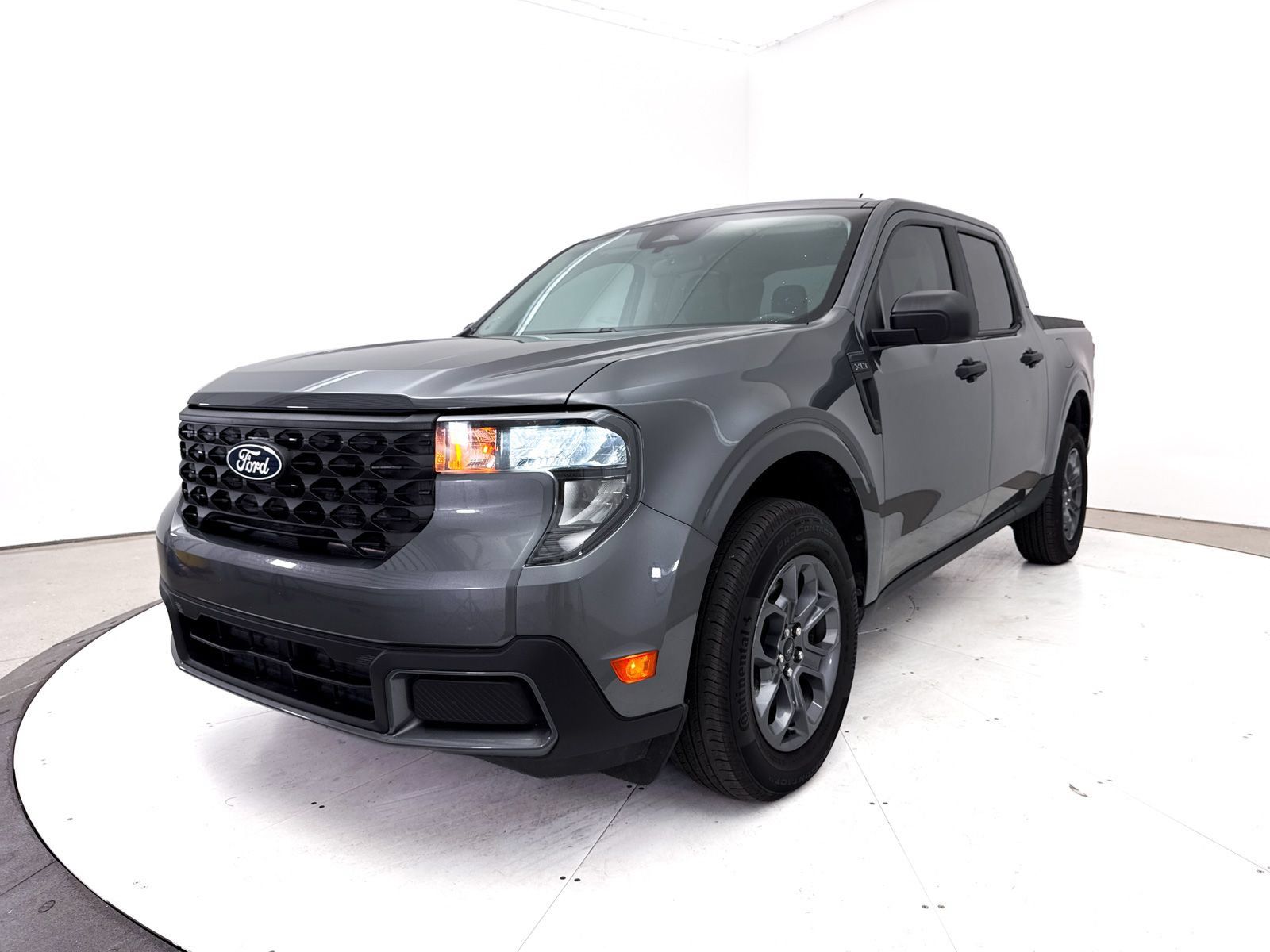 Used 2025 Ford Maverick XLT FWD image 11