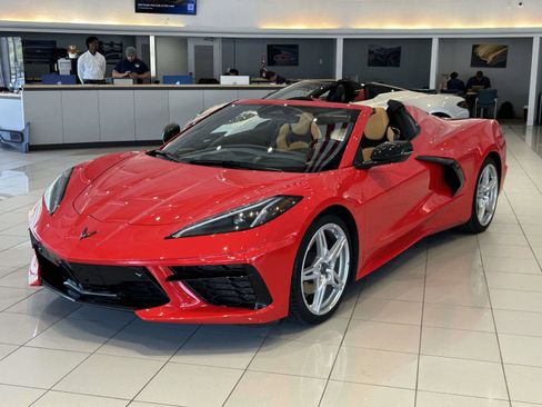 Used 2025 Chevrolet Corvette Stingray Premium Conv w/ 3LT RWD image 7