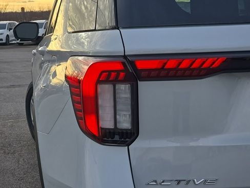 New 2026 Ford Explorer Active w/ Active Comfort Package RWD image 11