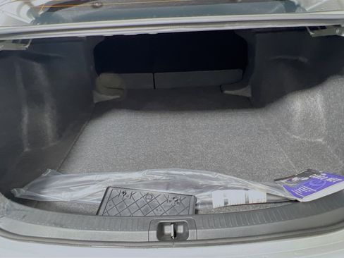 Used 2025 Toyota Corolla SE image 34