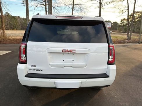 Used 2018 GMC Yukon SLT w/ Premium Edition image 7