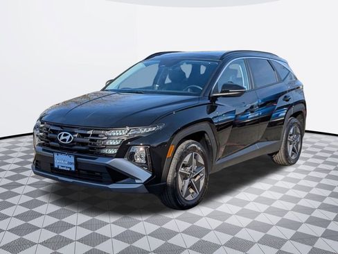 Certified 2025 Hyundai Tucson SEL AWD/4WD image 2