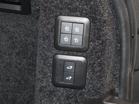 Used 2022 Land Rover Range Rover P525 Westminster Edition image 48