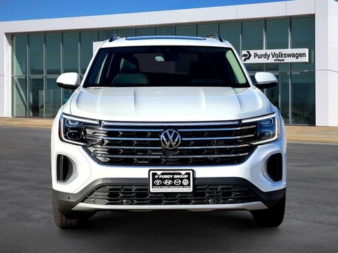 New 2026 Volkswagen Atlas SE FWD image 3
