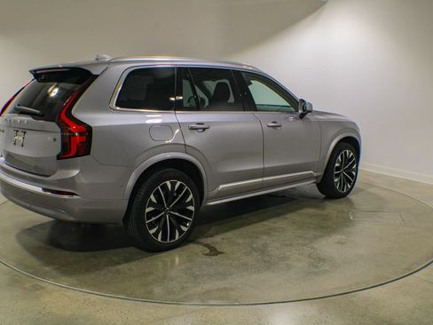 Used 2026 Volvo XC90 B6 Plus AWD/4WD image 5