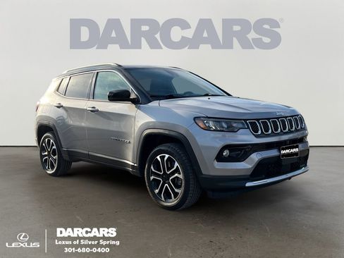 Used 2023 Jeep Compass Limited image 1