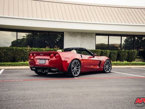Used 2013 Chevrolet Corvette 427 w/ 1SB Preferred Equipment Group RWD image 57