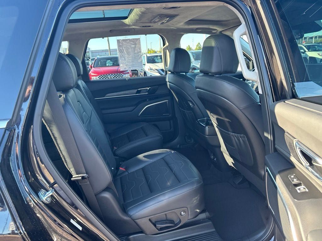 Used 2021 Kia Telluride SX w/ SX Prestige Package AWD/4WD image 41