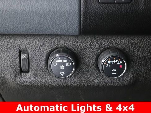 Used 2022 Chevrolet Colorado Z71 w/ Safety Package AWD/4WD image 19