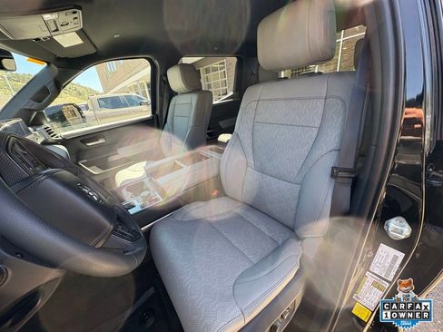 Used 2025 Toyota Tundra Limited image 15