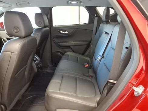 Used 2021 Chevrolet Blazer LT w/ Sound & Technology Package FWD image 12