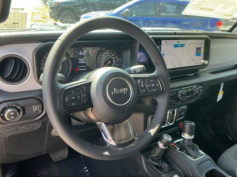 New 2025 Jeep Gladiator Sport image 20