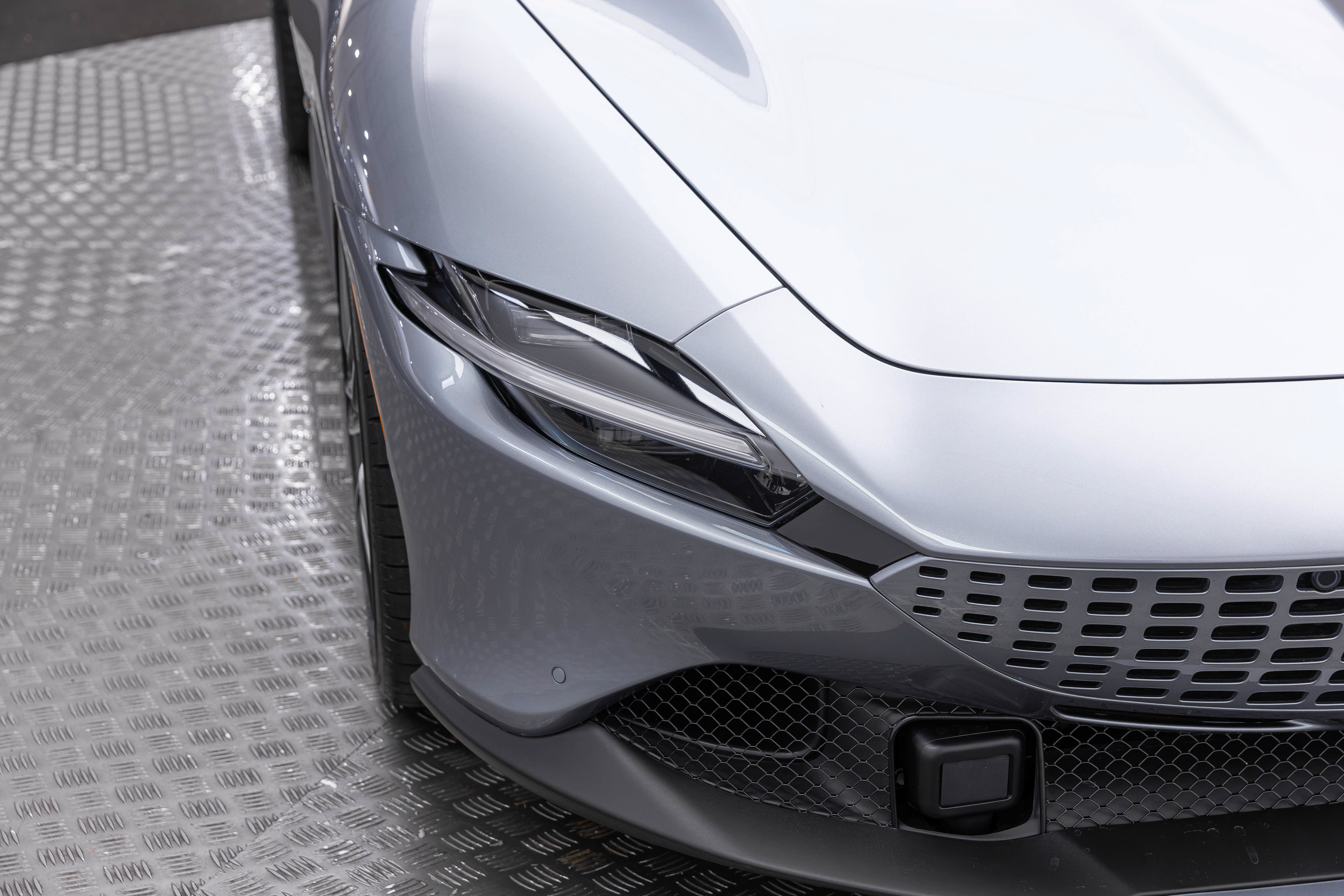 Used 2022 Ferrari Roma RWD image 57