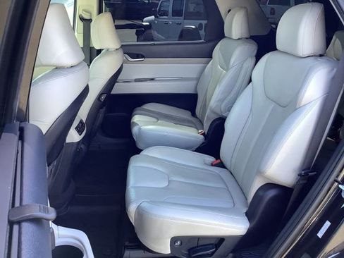 Used 2022 Hyundai Palisade SEL w/ Premium Package image 25