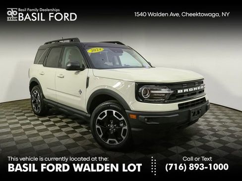 Used 2024 Ford Bronco Sport Outer Banks image 1