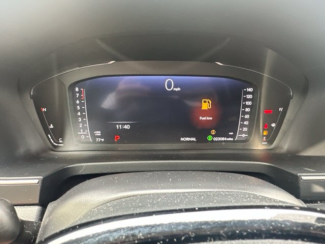 Used 2025 Honda Pilot Elite image 8