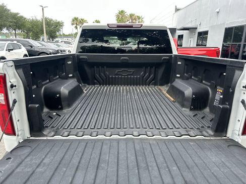 Used 2022 Chevrolet Silverado 1500 Custom AWD/4WD image 17