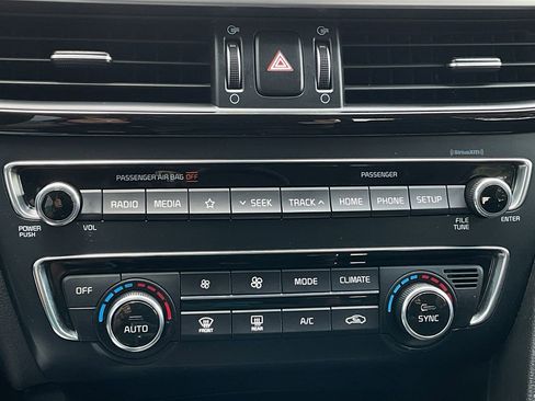 Used 2019 Kia Optima S image 31