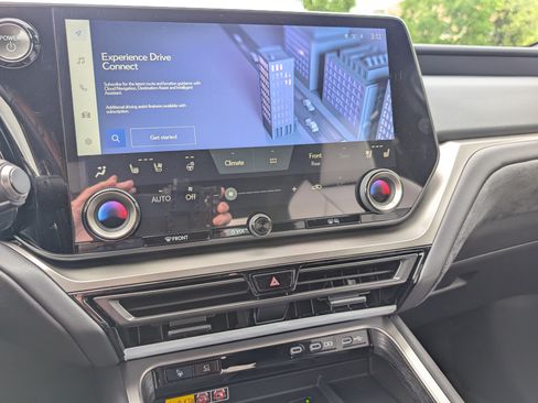 New 2026 Lexus TX 500h AWD image 29