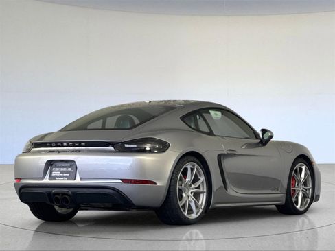 Used 2018 Porsche 718 Cayman GTS image 8