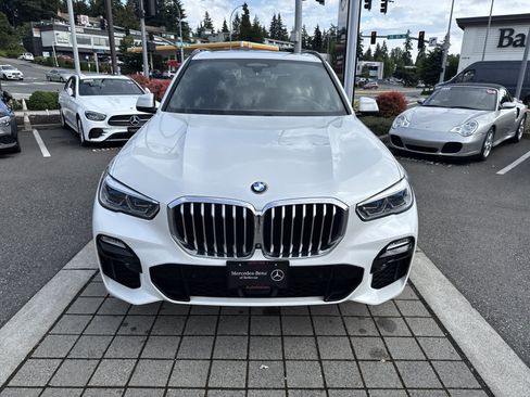 Used 2019 BMW X5 xDrive50i w/ M Sport Package AWD/4WD image 2