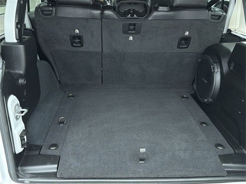 Used 2022 Jeep Wrangler Unlimited Sahara image 42
