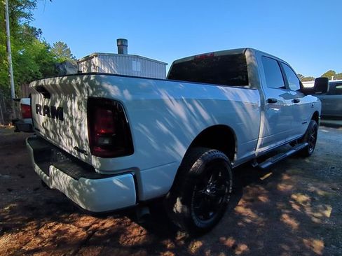 Used 2025 RAM 2500 Big Horn AWD/4WD image 6