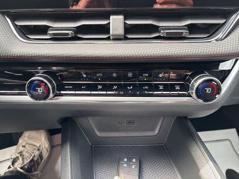 New 2026 Chevrolet Equinox RS image 21