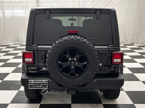 Used 2022 Jeep Wrangler Unlimited Sport AWD/4WD image 6