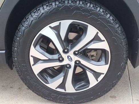 Used 2020 Subaru Outback Limited XT w/ Popular Package #2 AWD/4WD image 11